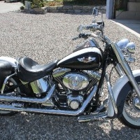 Harley Davidson Deluxe FLSTNI 1449 cm3